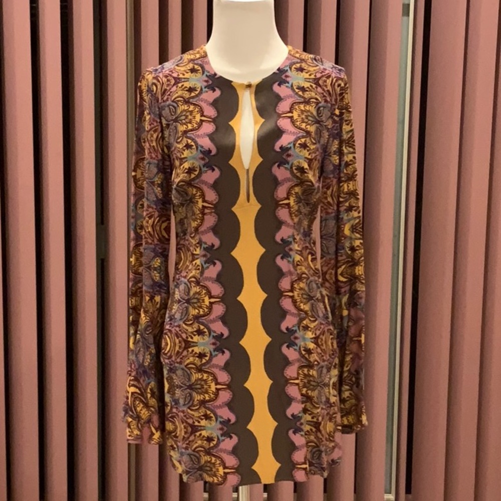 Free People flare sleeves micro mini dress  size 0